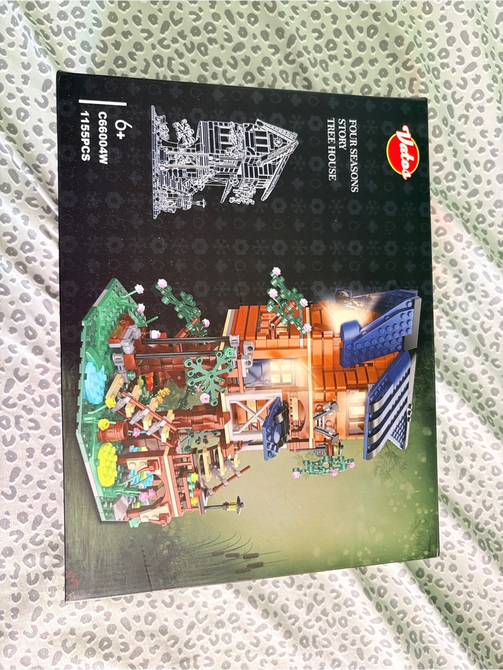 Four Seasons Tree House Building Set — Blue and Orange Creative Playhouse